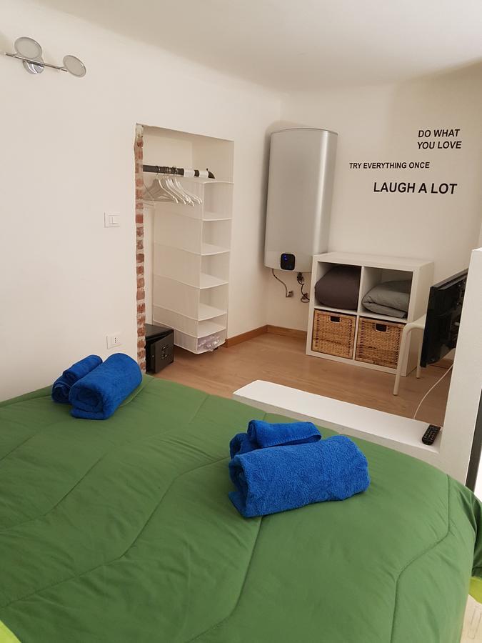 Ferienwohnung Domus Navigli Mailand Exterior foto